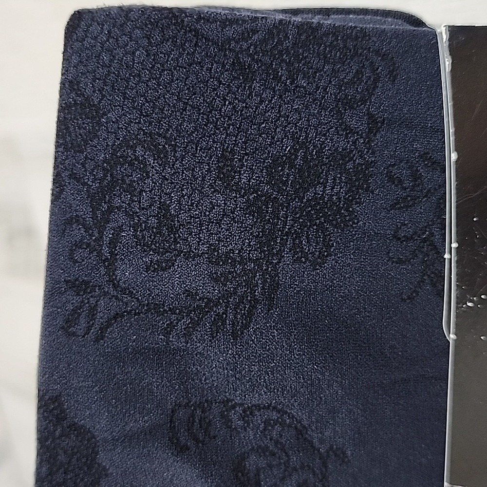 Apt. 9 black fashion tight textured pattern Size Small (100-135 lbs) NEW - Picture 3 of 5